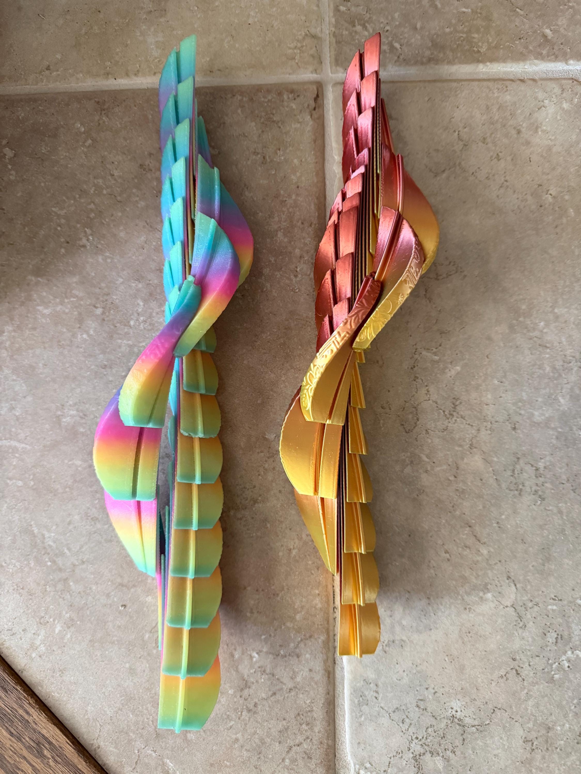 Dinosaur moving egg fidget