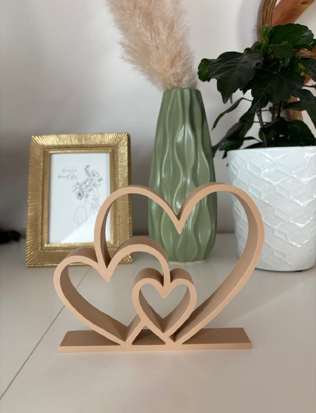 Nested Hearts Decor Stand
