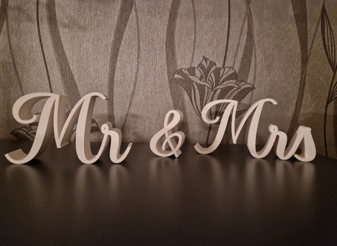 Mr & Mrs Wedding Sign Set