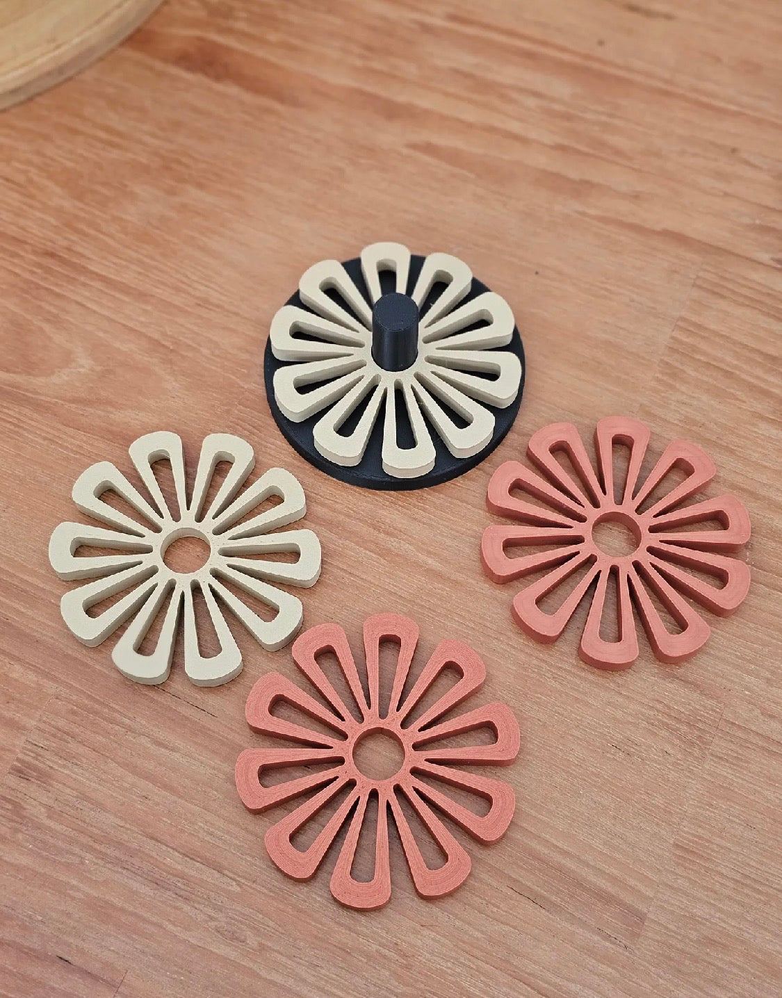 Flower Coaster Set of 4 with Holder