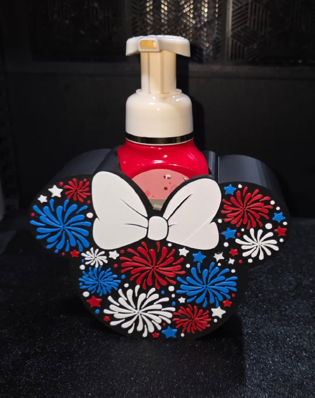 Minnie Mouse Patriotic Soap Dispenser Holder