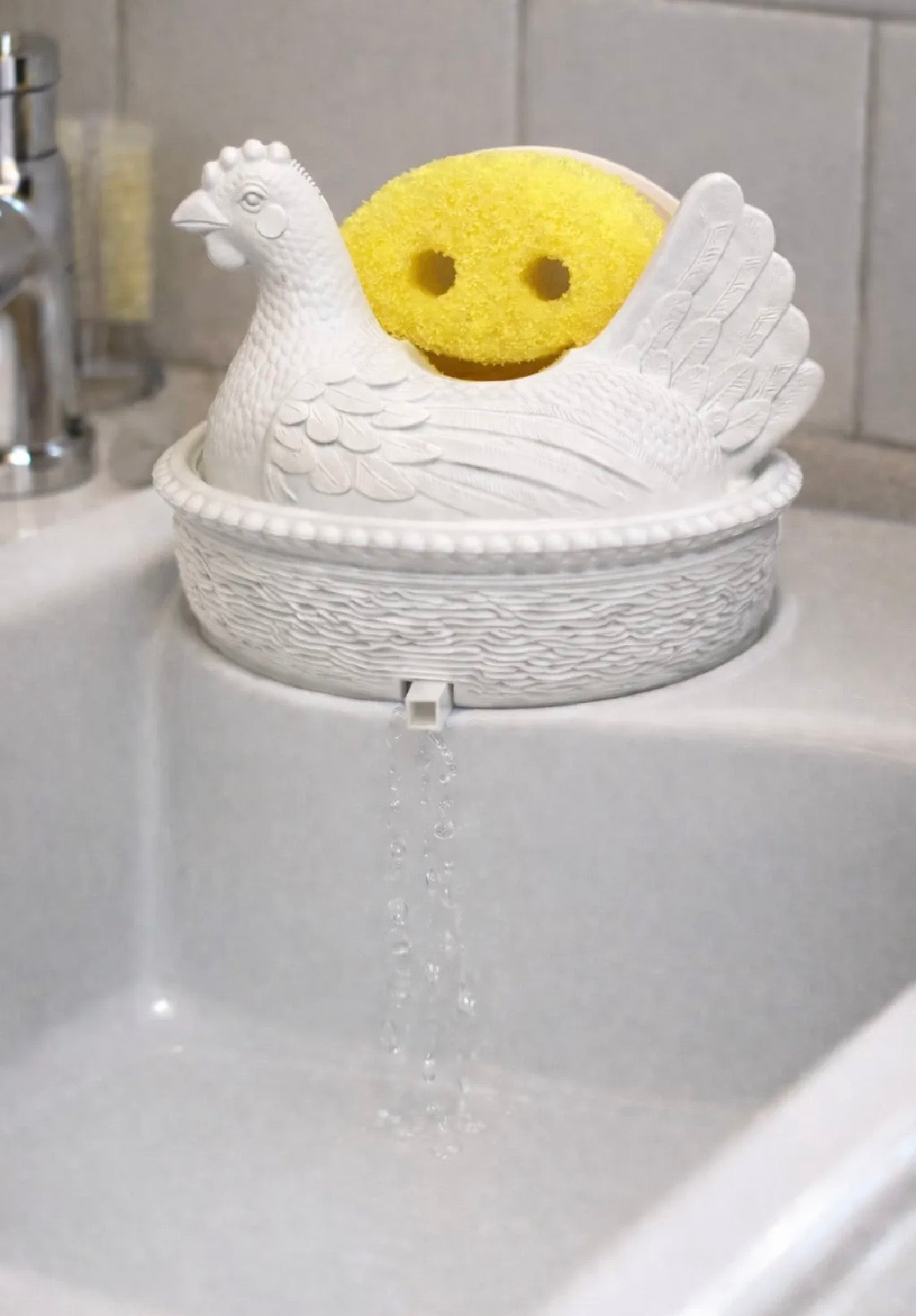 3D Printed Chicken Sponge Holder with Draining Nest