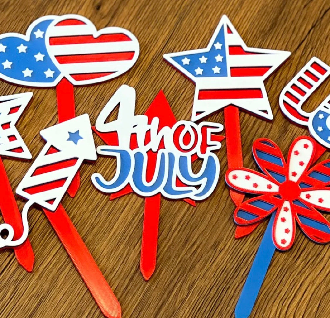 4th of July Patriotic Garden Stakes — Set of 7