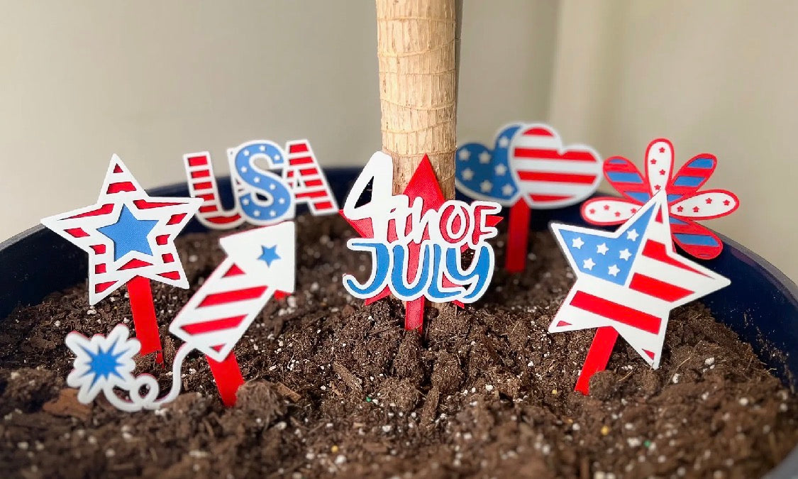 4th of July Patriotic Garden Stakes — Set of 7